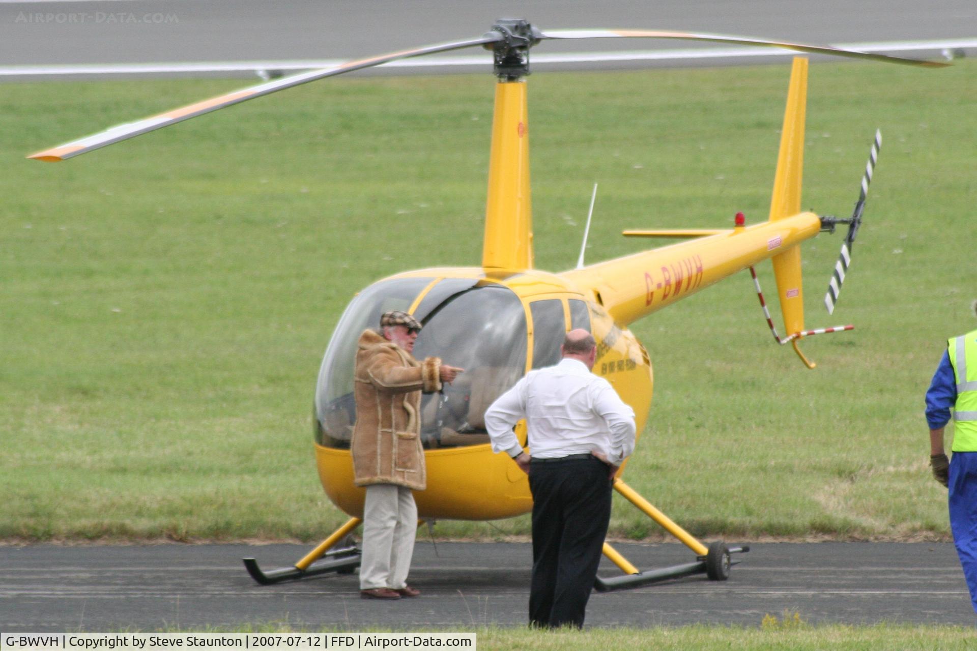 G-BWVH, 1994 Robinson R44 Astro C/N 0072, Royal International Air Tattoo 2007 (with David Jason as 