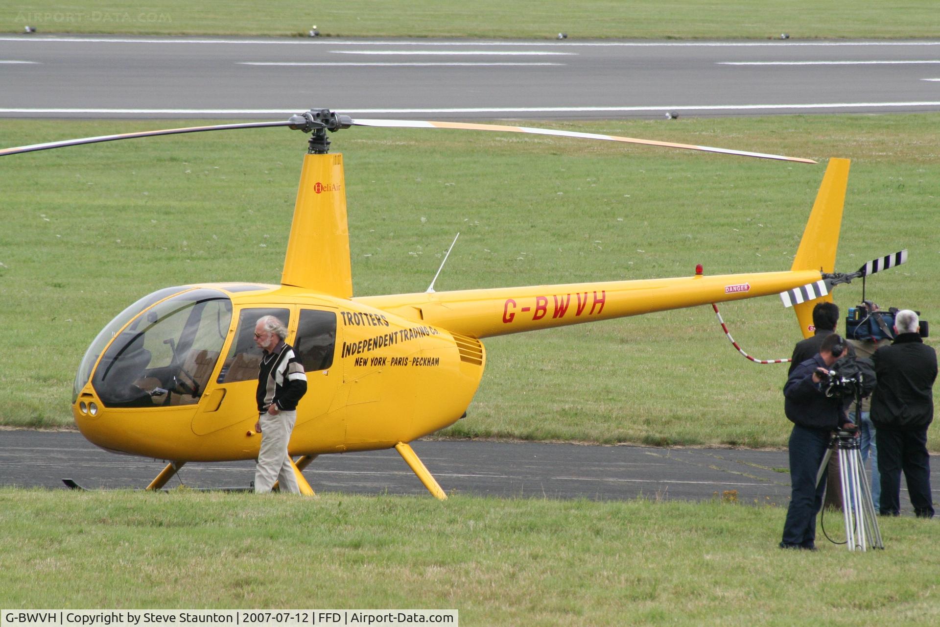 G-BWVH, 1994 Robinson R44 Astro C/N 0072, Royal International Air Tattoo 2007 (with David Jason as 