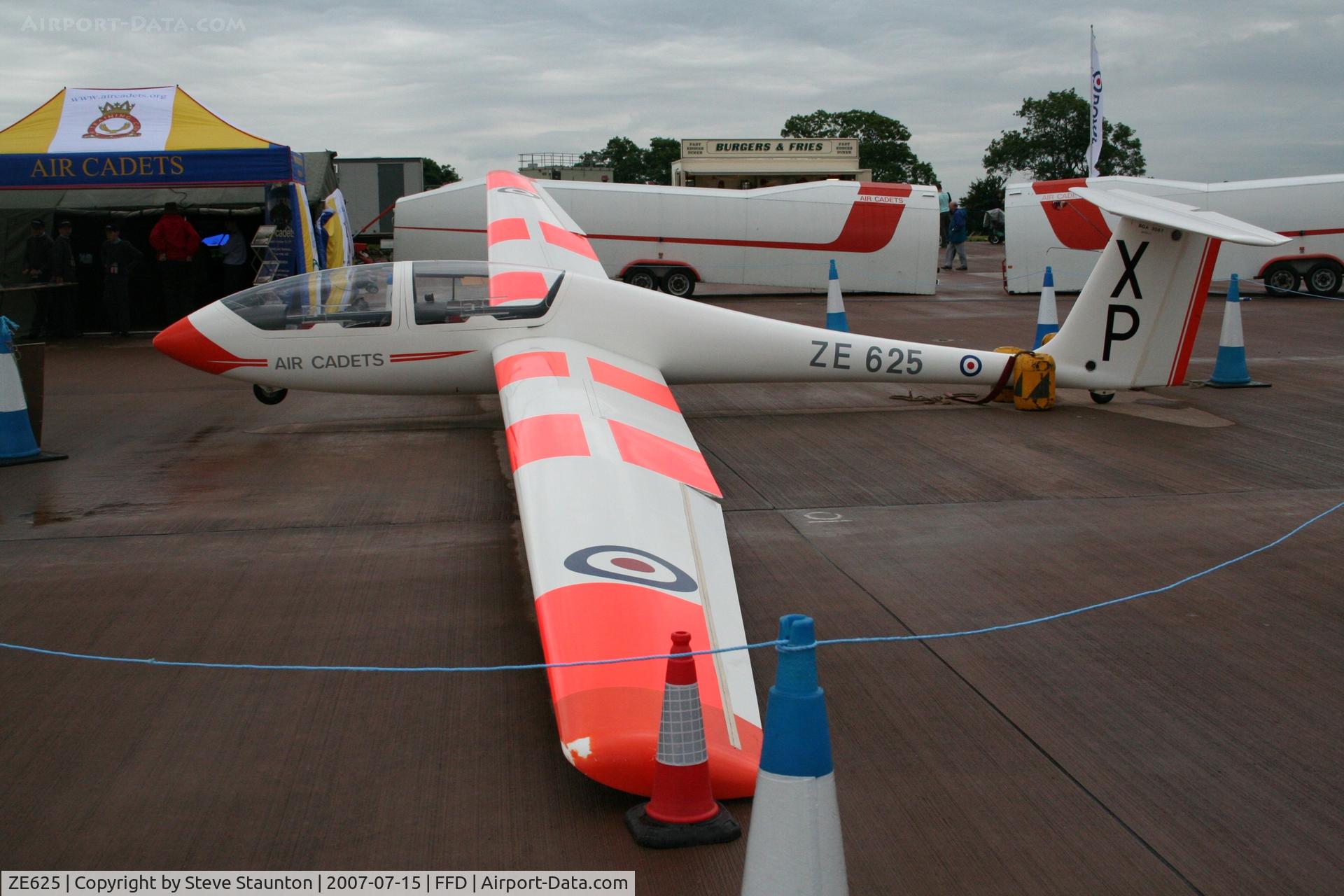 ZE625, Grob G-103 Viking TX1 C/N 33970, Royal International Air Tattoo 2007