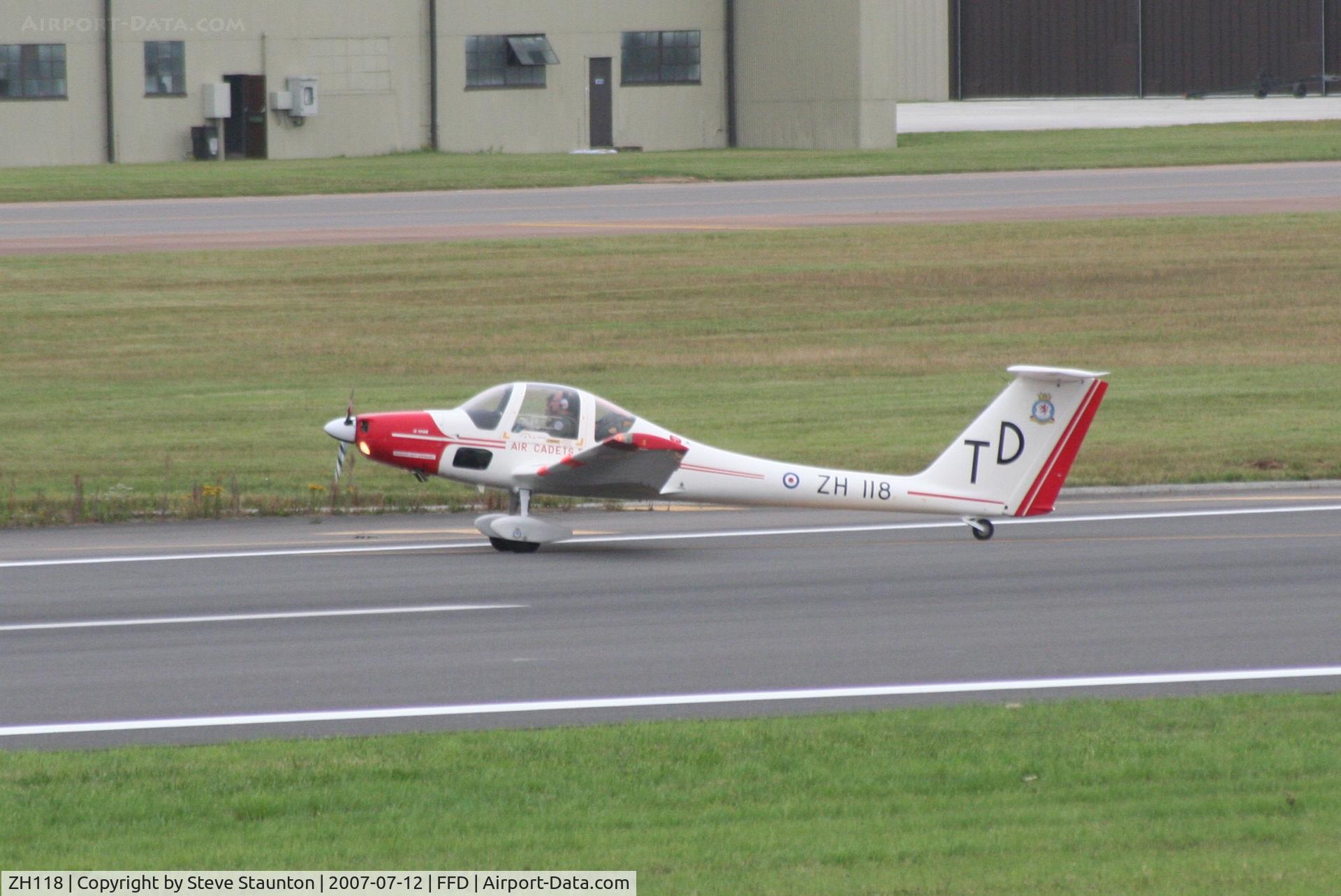 ZH118, Grob G-109B Vigilant T1 C/N 6507, Royal International Air Tattoo 2007