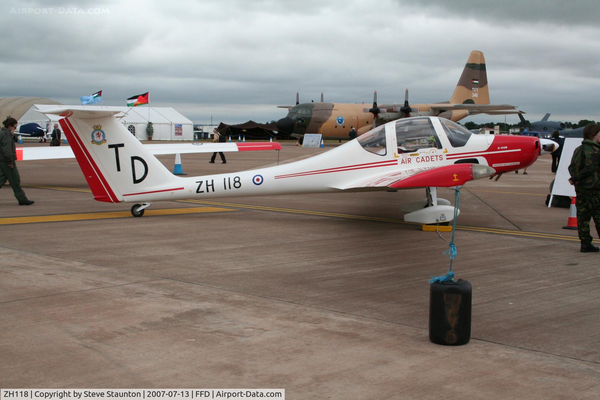 ZH118, Grob G-109B Vigilant T1 C/N 6507, Royal International Air Tattoo 2007