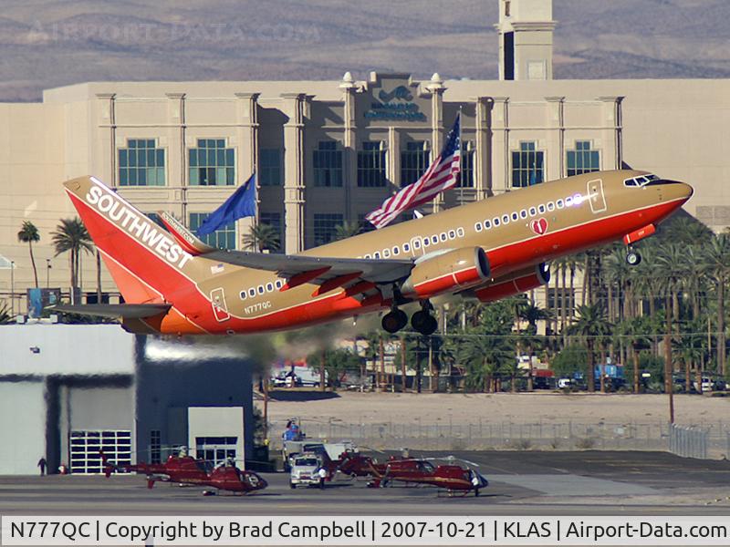 N777QC, 2000 Boeing 737-7H4 C/N 30592, Southwest Airlines / 2000 Boeing 737-7H4