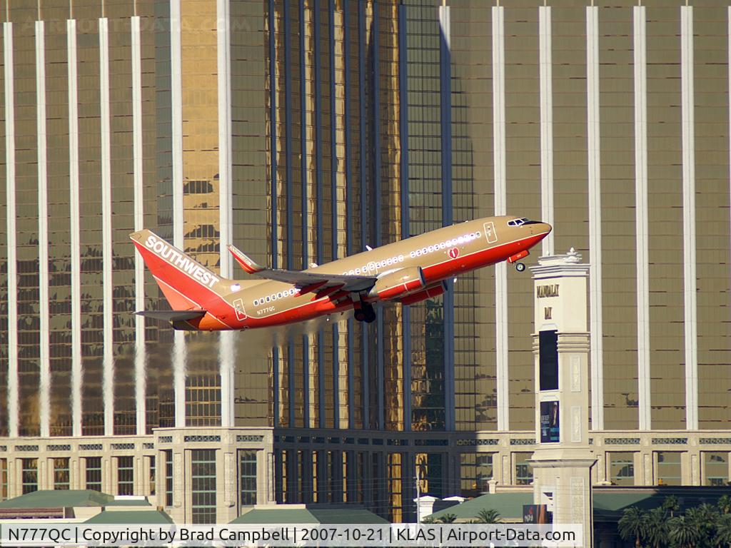 N777QC, 2000 Boeing 737-7H4 C/N 30592, Southwest Airlines / 2000 Boeing 737-7H4