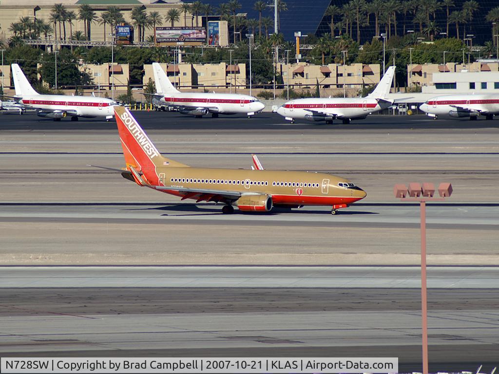 N728SW, 1999 Boeing 737-7H4 C/N 27860, Southwest Airlines / 1999 Boeing 737-7H4