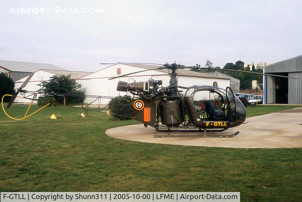 F-GTLL, Eurocopter SE-313B Alouette II C/N 1181, Parked on his private apron...
