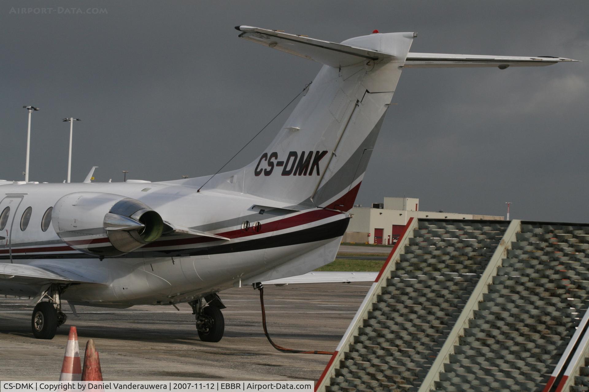 CS-DMK, 2006 Hawker Beechcraft 400A Beechjet Beechjet C/N RK-464, General Aviation apron