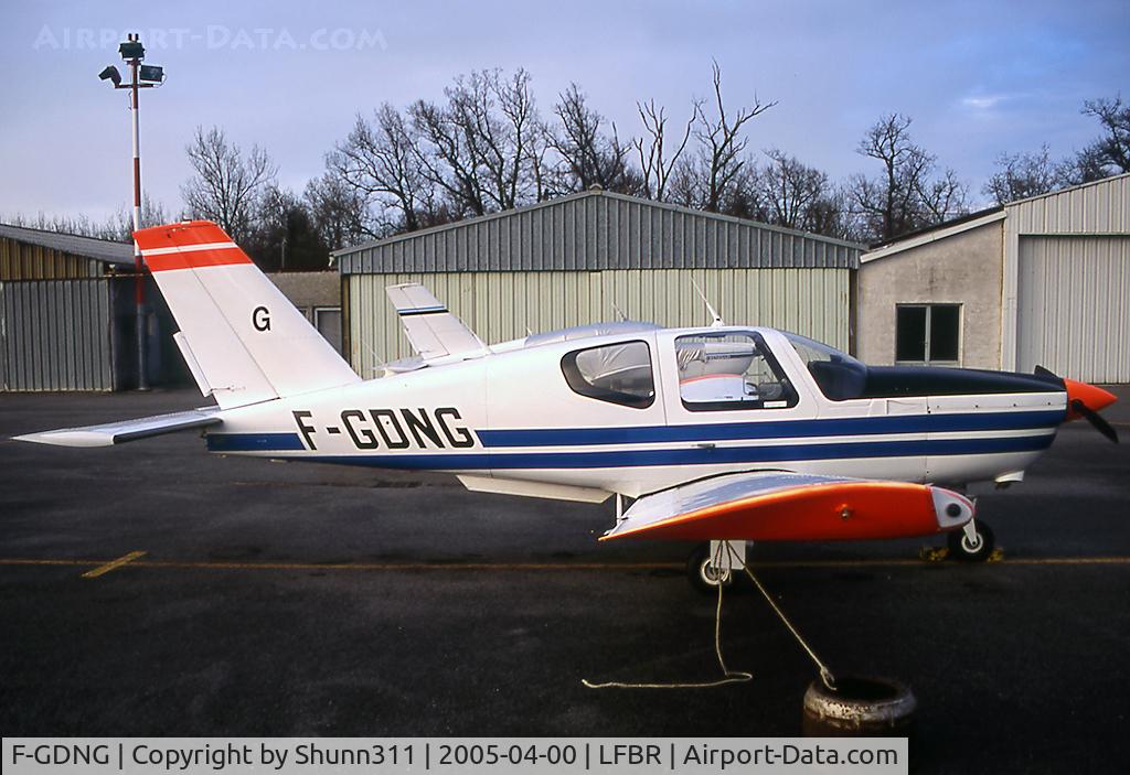 F-GDNG, Socata TB-20 C/N 345, Parked at the airfield