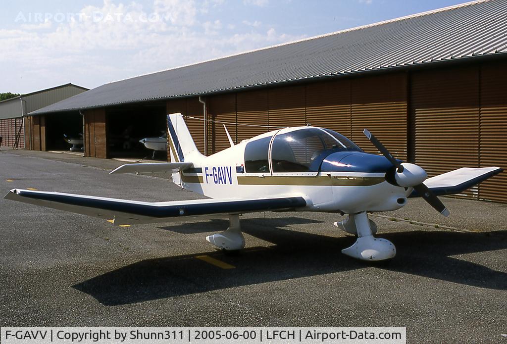 F-GAVV, Robin DR-400-140B Major C/N 1280, Parked in front of the Airclub's hangar