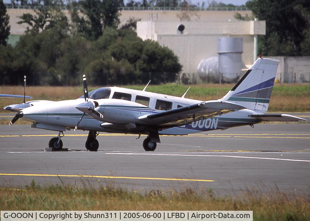 G-OOON, 1982 Piper PA-34-220T Seneca III C/N 34-8533024, Parked at the General Aviation apron