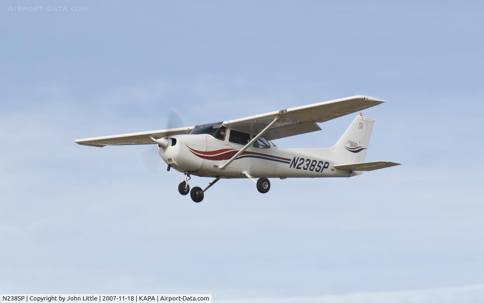 N238SP, 1999 Cessna 172S C/N 172S8223, Approach to 17L