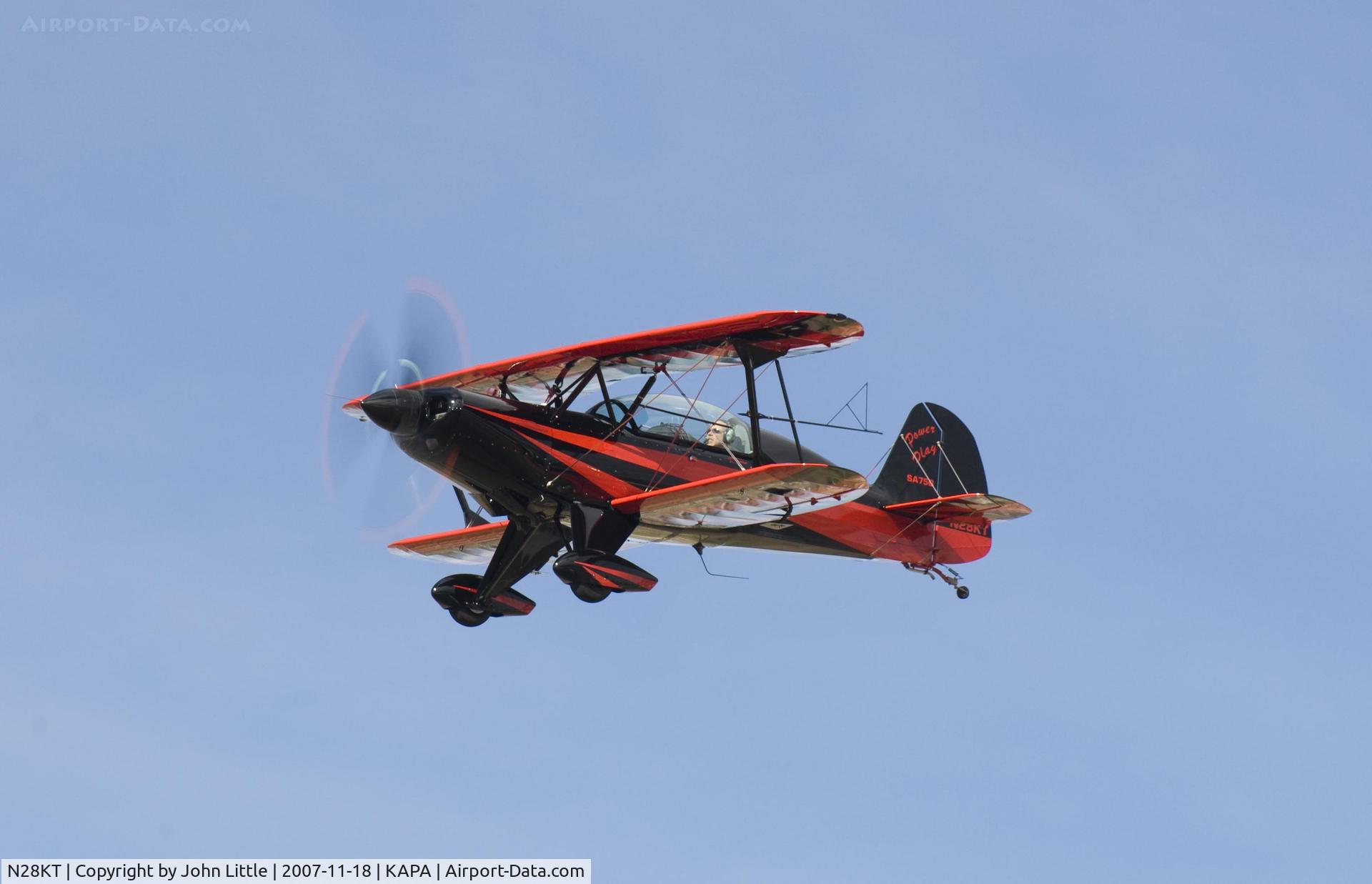 N28KT, 2005 Stolp SA-750 Acroduster Too C/N 0028, Approach to 17L for Touch and Go