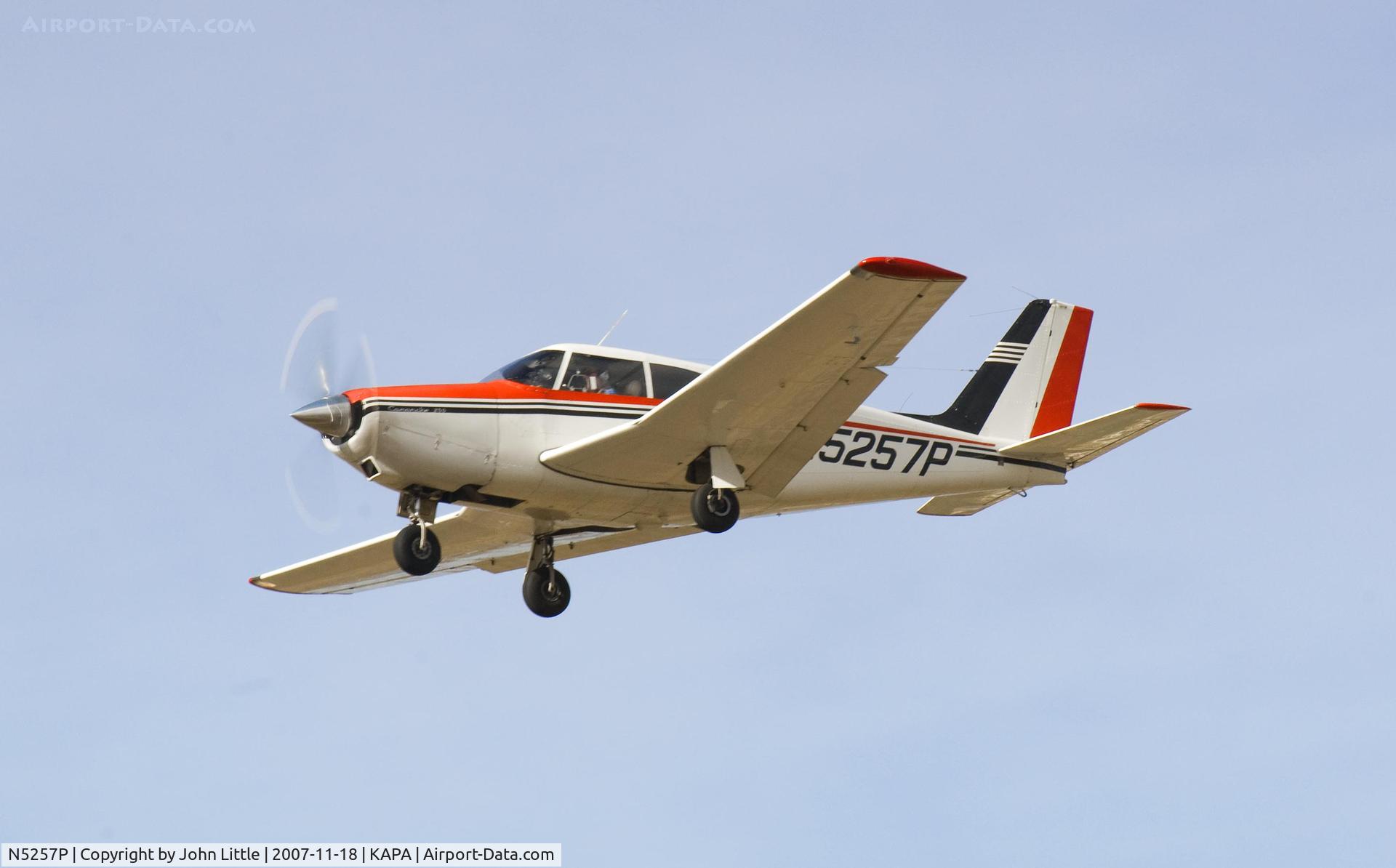 N5257P, 1958 Piper PA-24-250 Comanche C/N 24-289, Approach to 17L