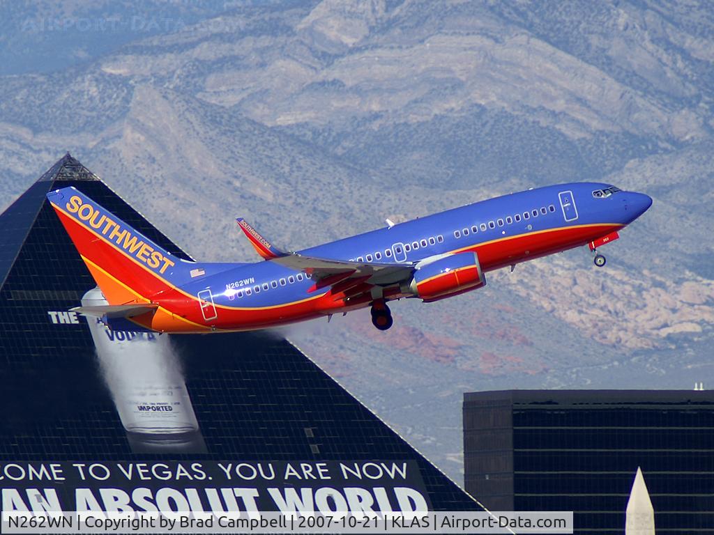 N262WN, 2006 Boeing 737-7H4 C/N 32519, Southwest Airlines / 2006 Boeing 737-7H4