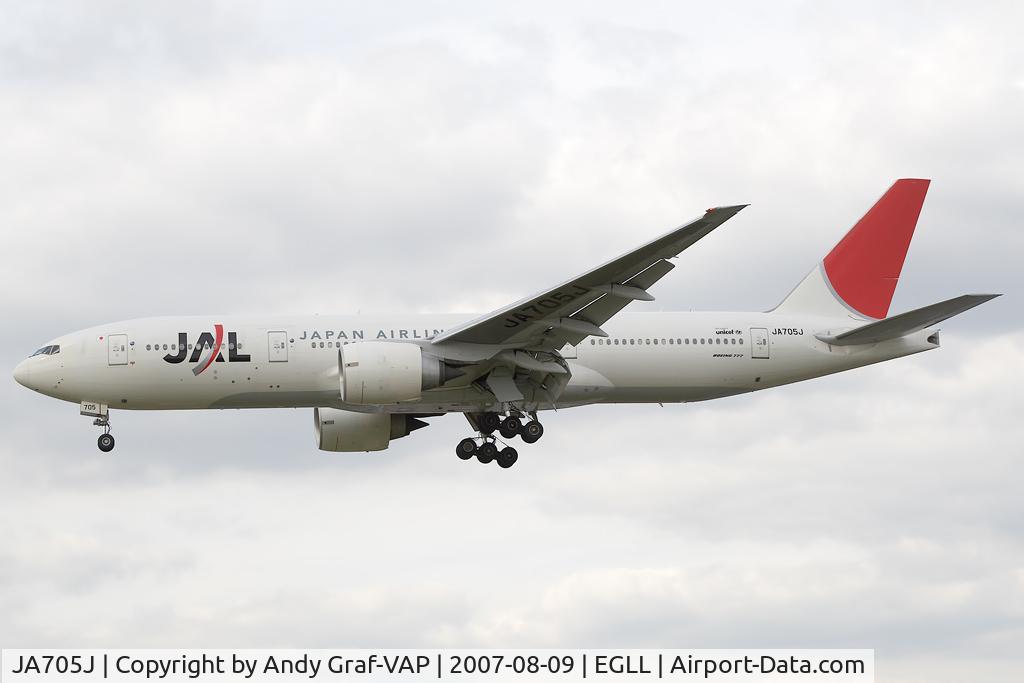 JA705J, Boeing 777-246/ER C/N 32893, JAL 777-200