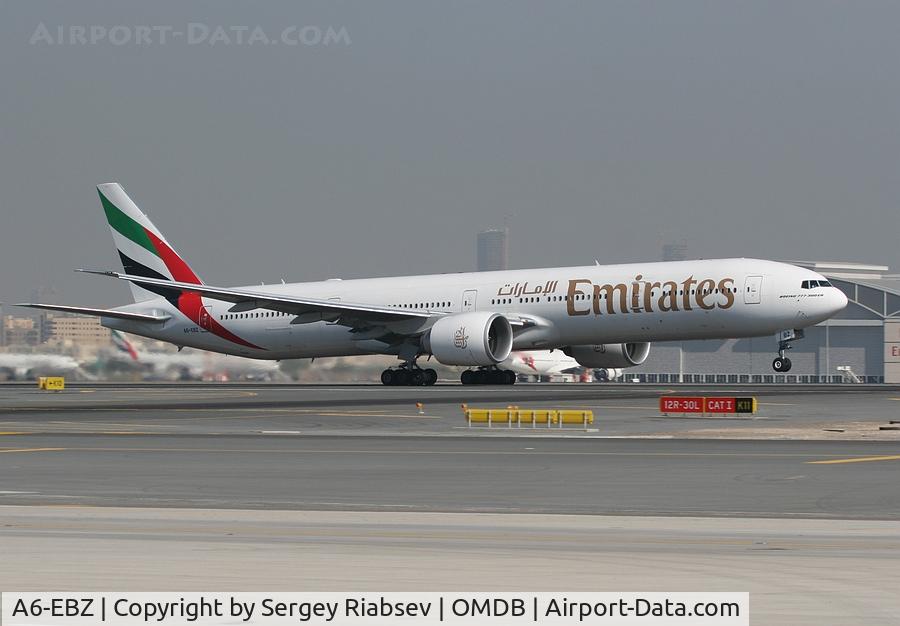 A6-EBZ, 2007 Boeing 777-31H/ER C/N 32713, Dubai 2007 airshow.