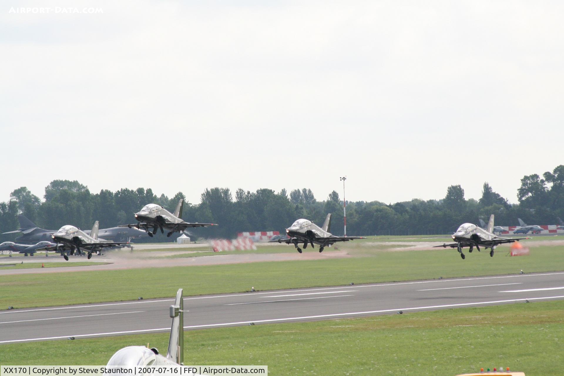 XX170, 1976 Hawker Siddeley Hawk T.1 C/N 017/312017, Royal International Air Tattoo 2007 (with XX225, XX235 & XX244)