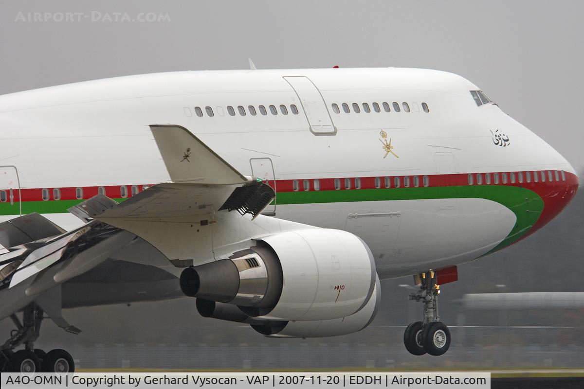 A4O-OMN, 2001 Boeing 747-430 C/N 32445, rare visitor