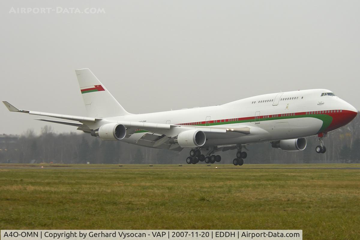 A4O-OMN, 2001 Boeing 747-430 C/N 32445, rare visitor