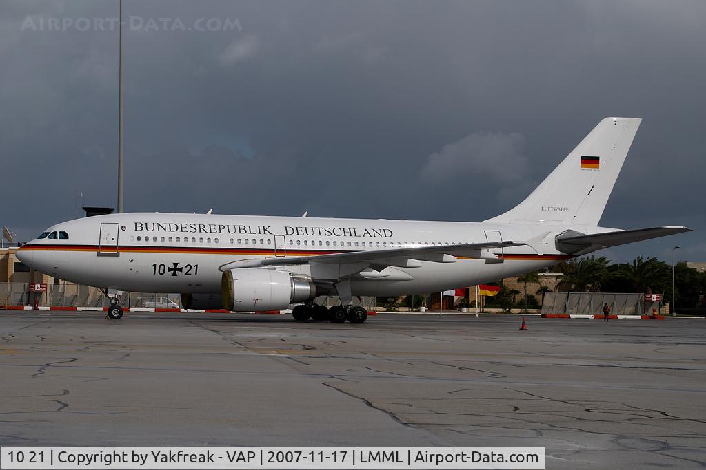 10 21, 1989 Airbus A310-304 C/N 498, German Air Force Airbus 310