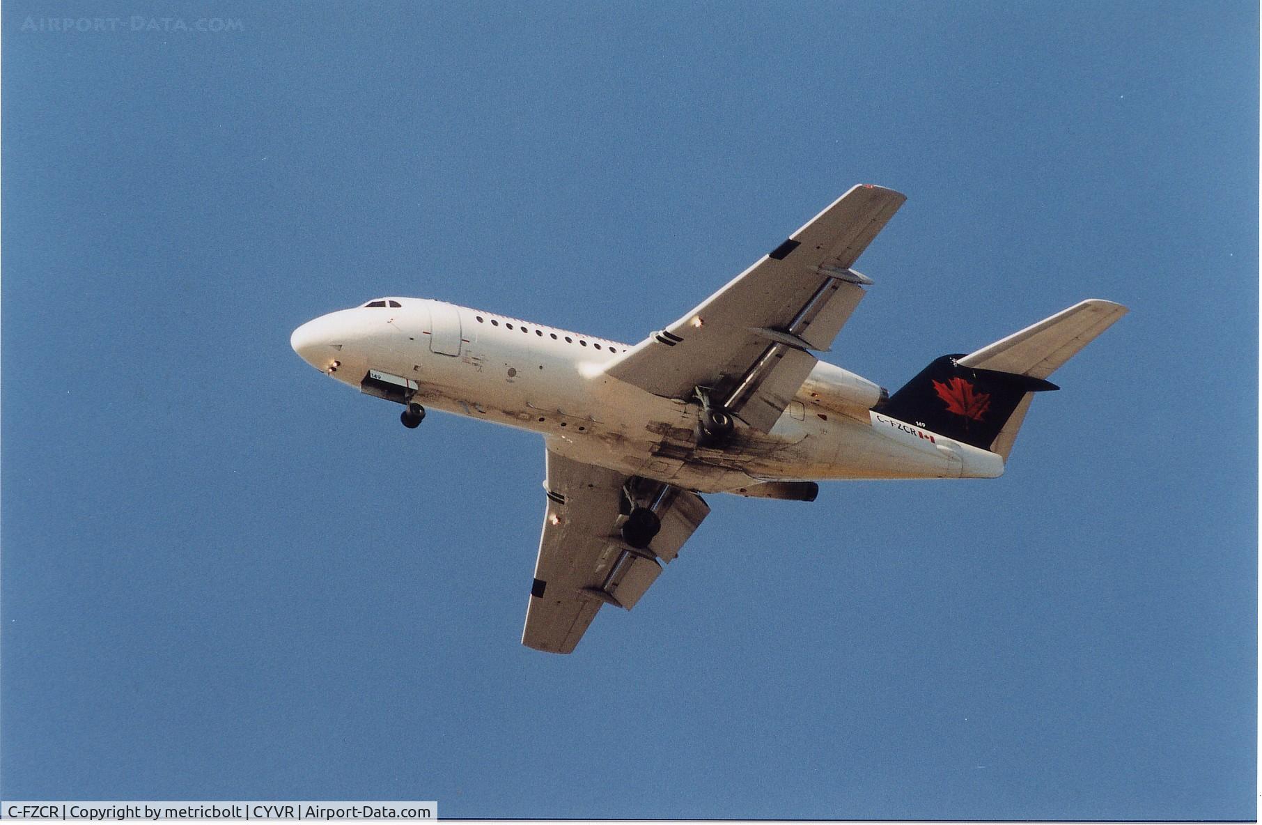 C-FZCR, 1972 Fokker F.28-1000 Fellowship C/N 11054, Wearing AC livery in Jun 2002 after takeover
