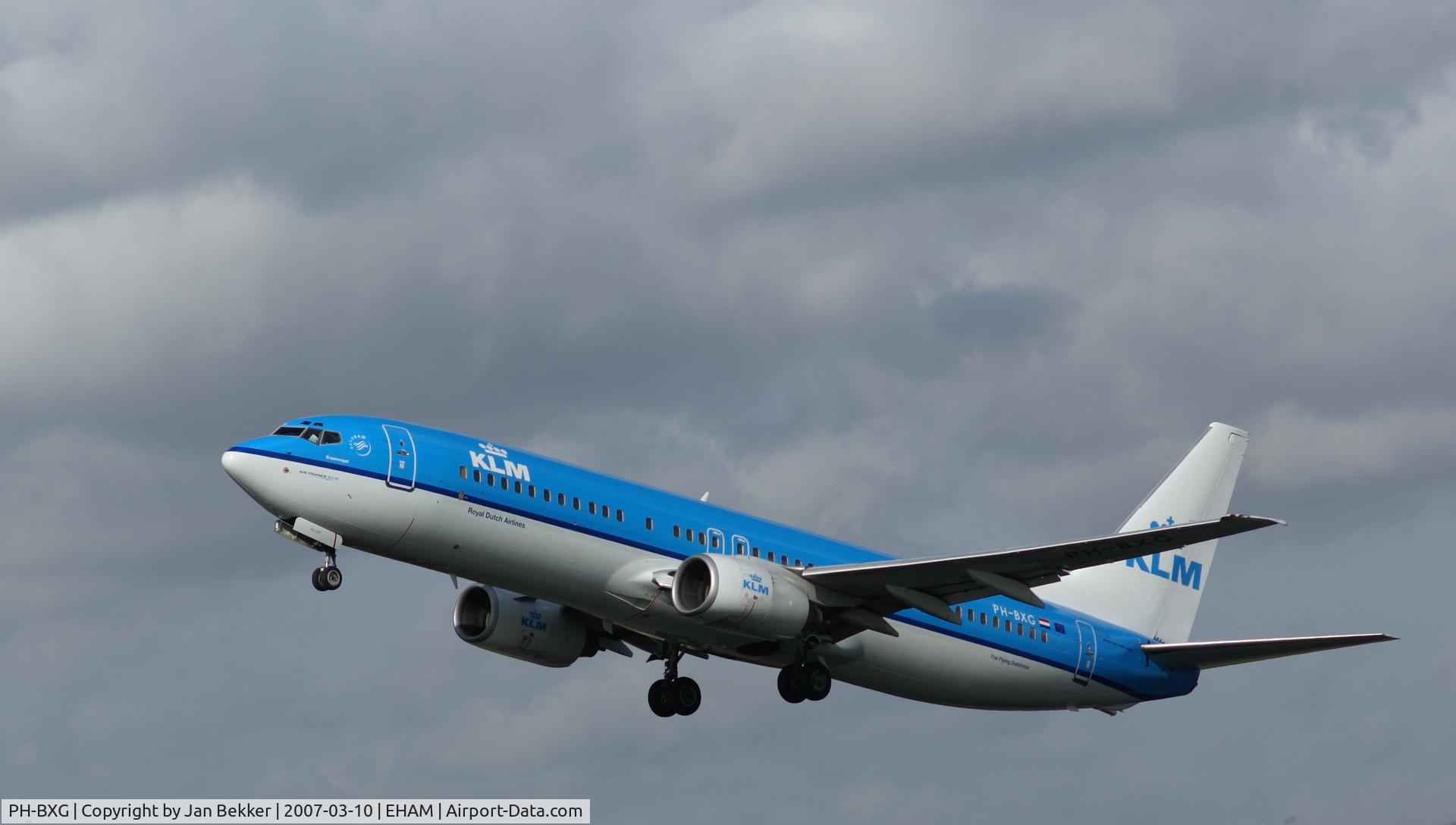 PH-BXG, 2000 Boeing 737-8K2 C/N 30357, Just after take off from Schiphol