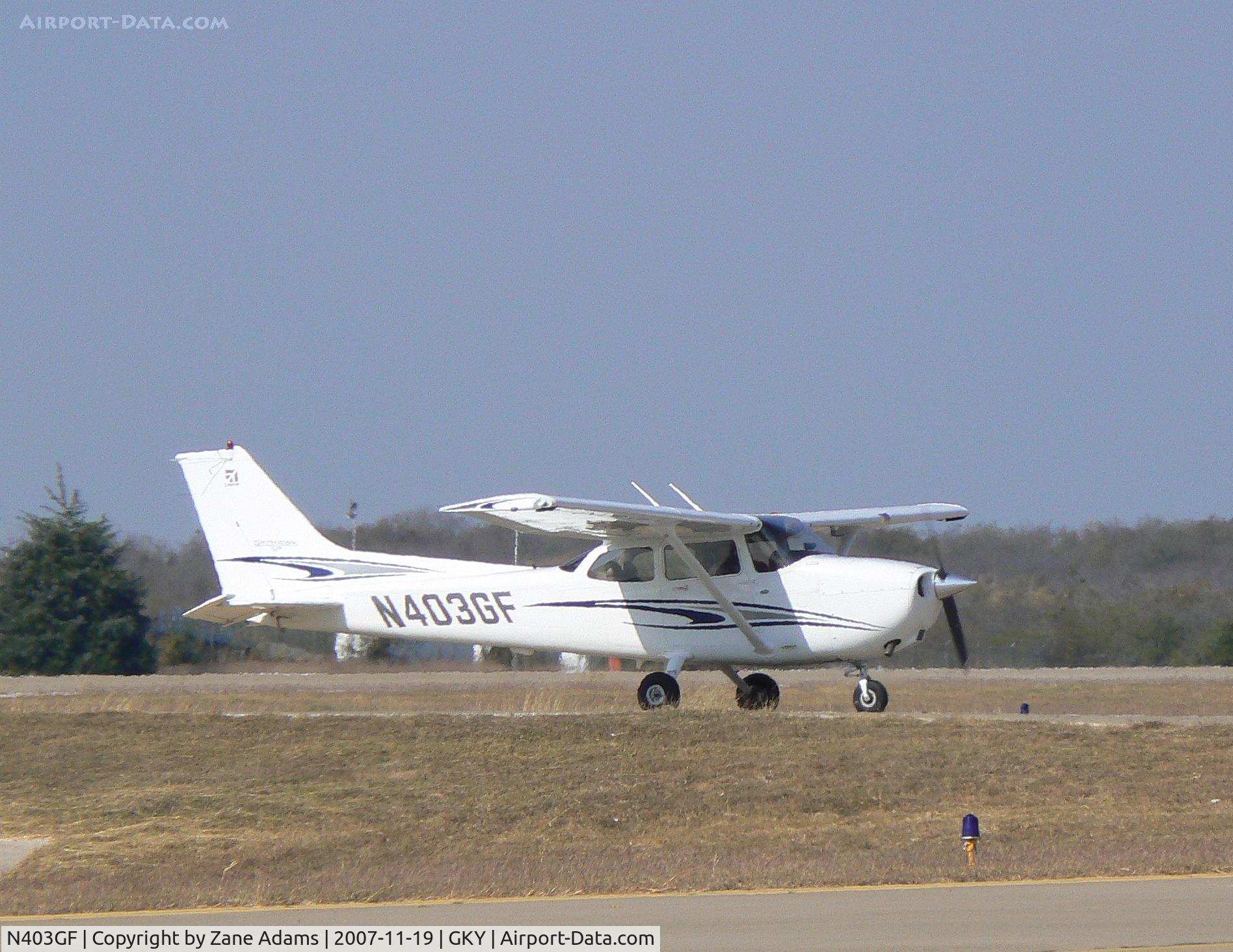 N403GF, 2005 Cessna 172S C/N 172S9918, At Arlington Municipal