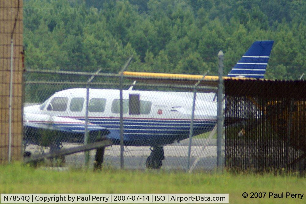 N7854Q, 1977 Piper PA-31-350 Chieftain C/N 31-7752038, Looks like a transport for some official business