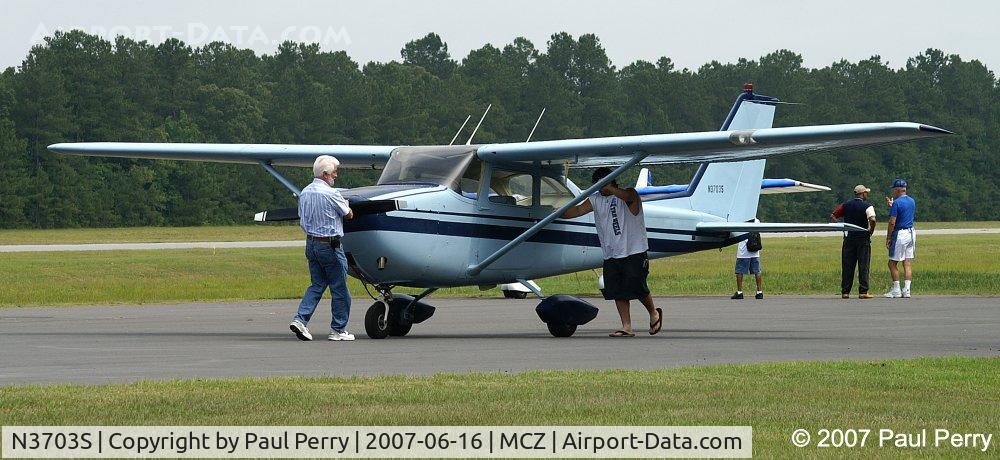 N3703S, 1963 Cessna 172E C/N 17250903, Fresh from her hangar