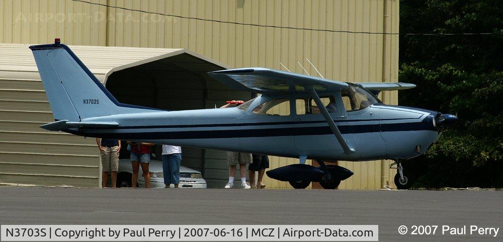 N3703S, 1963 Cessna 172E C/N 17250903, Taxiing through the ramp area during the fly-in