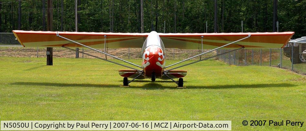 N5050U, 2004 Challenger Corp Challenger II C/N C82-0203-2305, The only one of her kind there