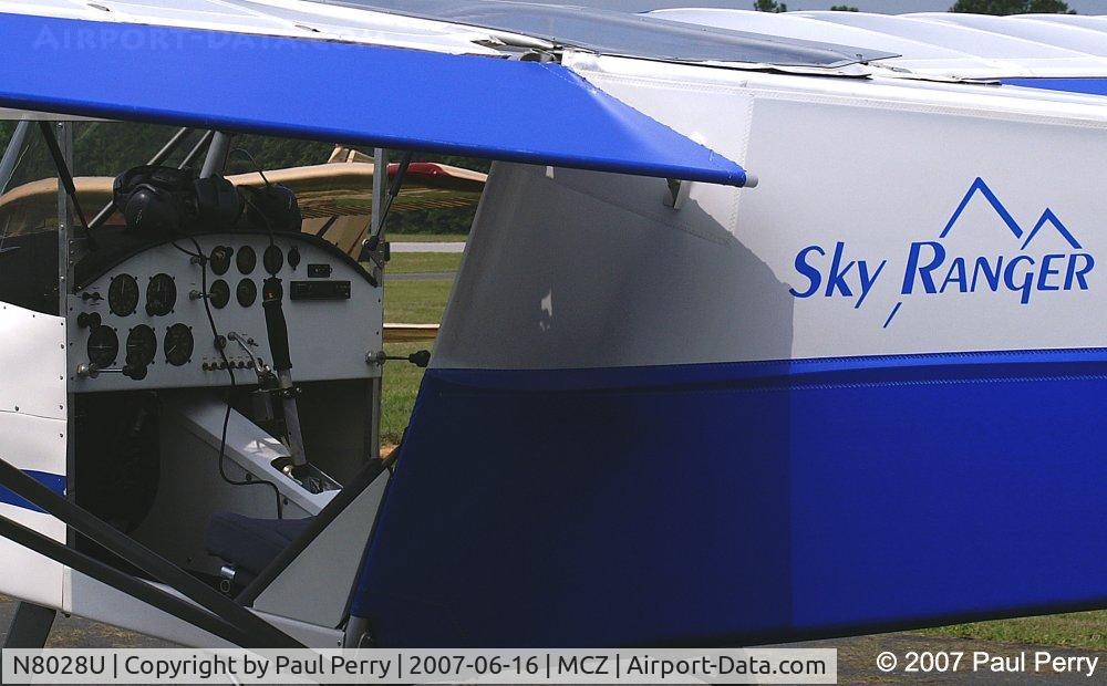 N8028U, 2005 Best Off Skyranger II C/N SKR0205572, The cockpit, and rear fuselage detail
