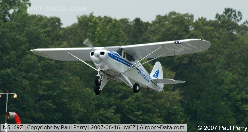 N5169Z, 1961 Piper PA-22-108 Colt Colt C/N 22-8829, Looks like a nice, easy liftoff