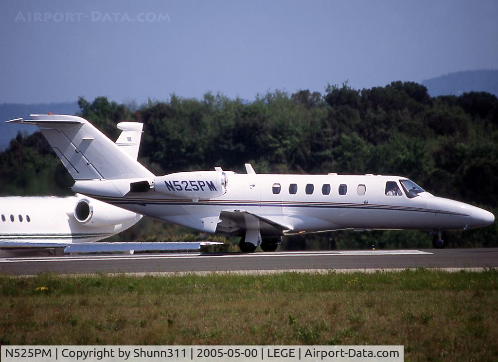 N525PM, 2002 Cessna 525A CitationJet CJ2 C/N 525A-0067, Ready to take off rwy 20
