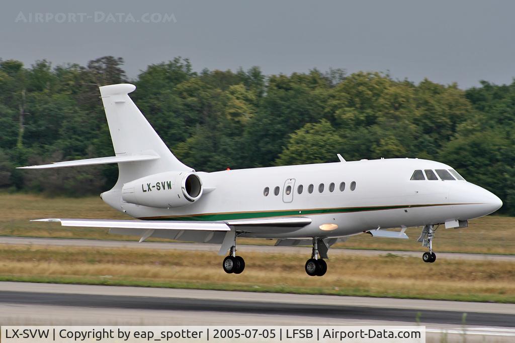 LX-SVW, 2001 Dassault Falcon 2000 C/N 133, landing on rwy 16