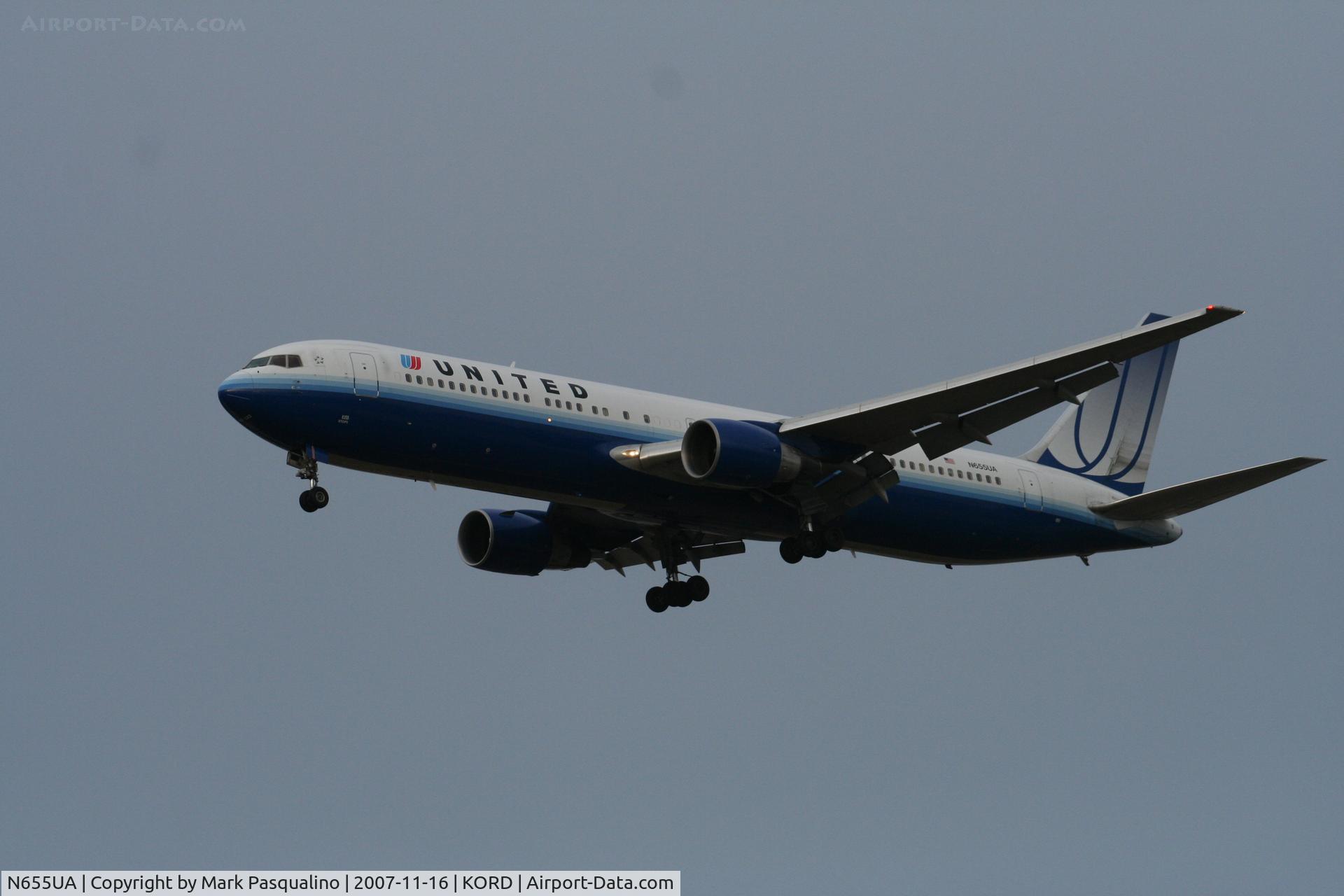 N655UA, 1992 Boeing 767-322/ER C/N 25393, Boeing 767-300