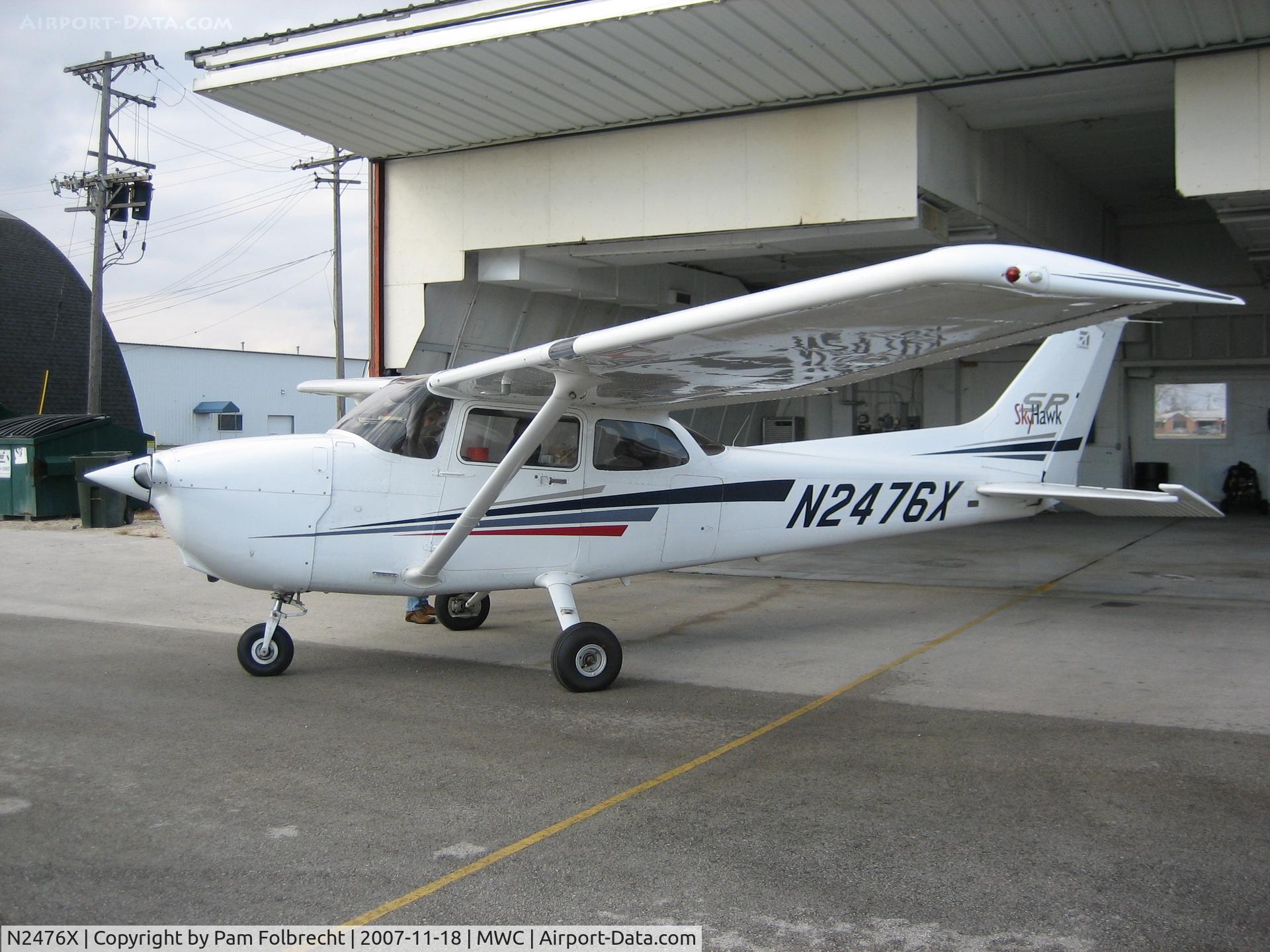 N2476X, Cessna 172S C/N 172S8790, On the Ramp at MWC