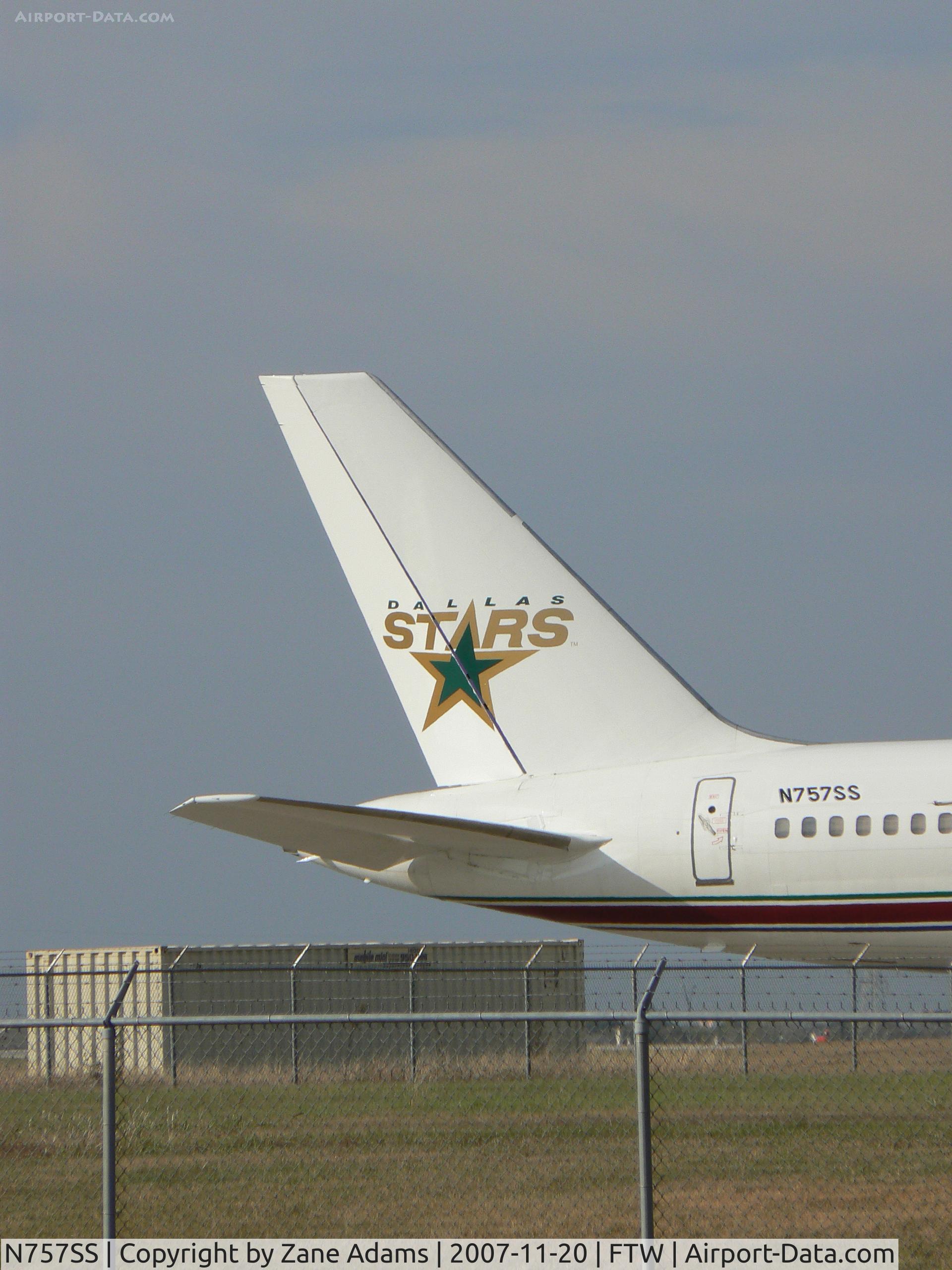 N757SS, 1983 Boeing 757-236 C/N 22176, New Dallas Stars Hockey and Texas Rangers Base Ball (painted on other side) Airplane