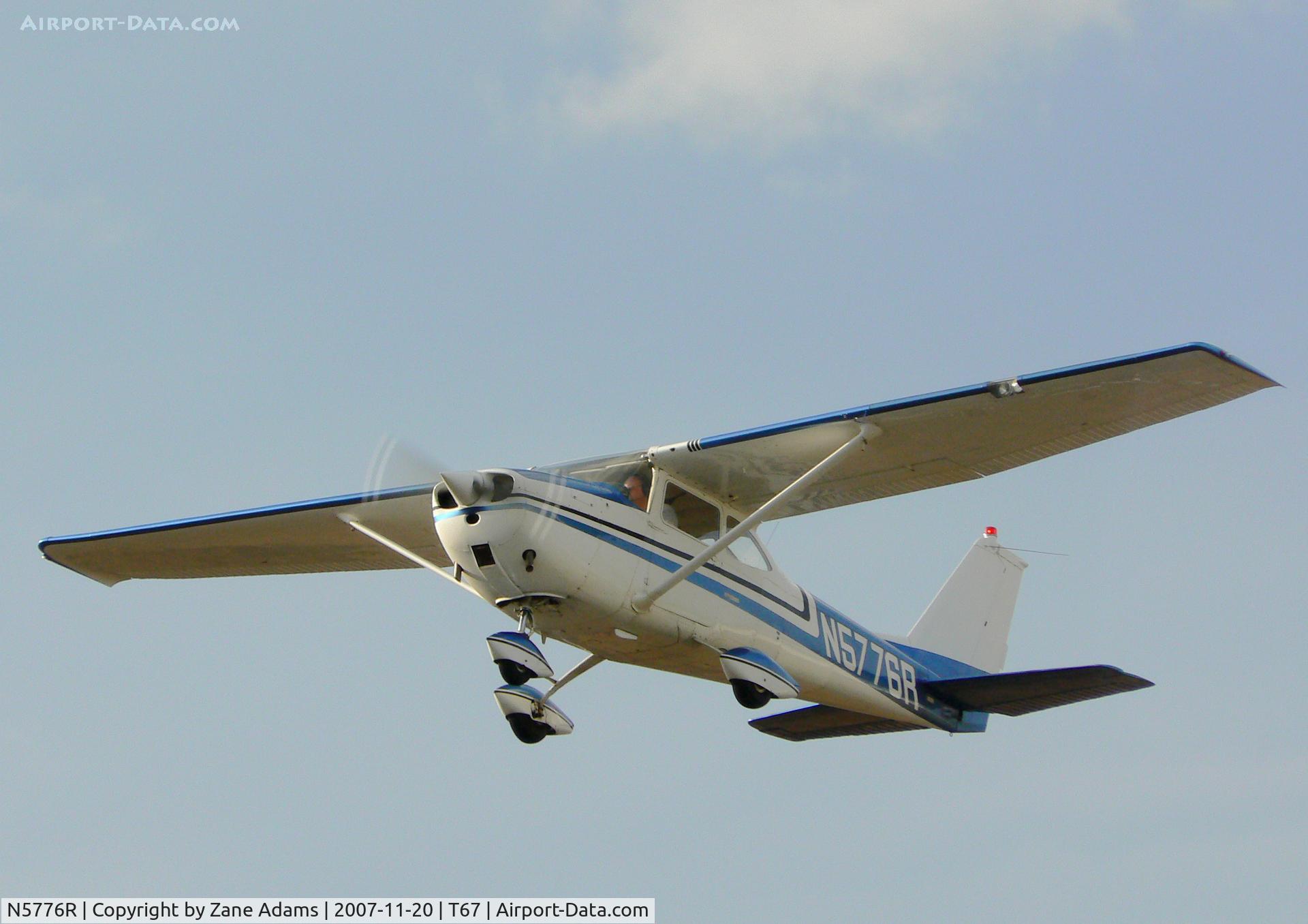 N5776R, 1965 Cessna 172G C/N 17253445, Takeoff form Hicks Field