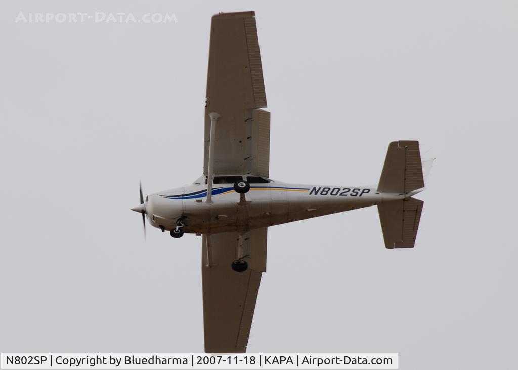 N802SP, 1999 Cessna 172S C/N 172S8107, Final approach to 17L after a few touch and go on 17R