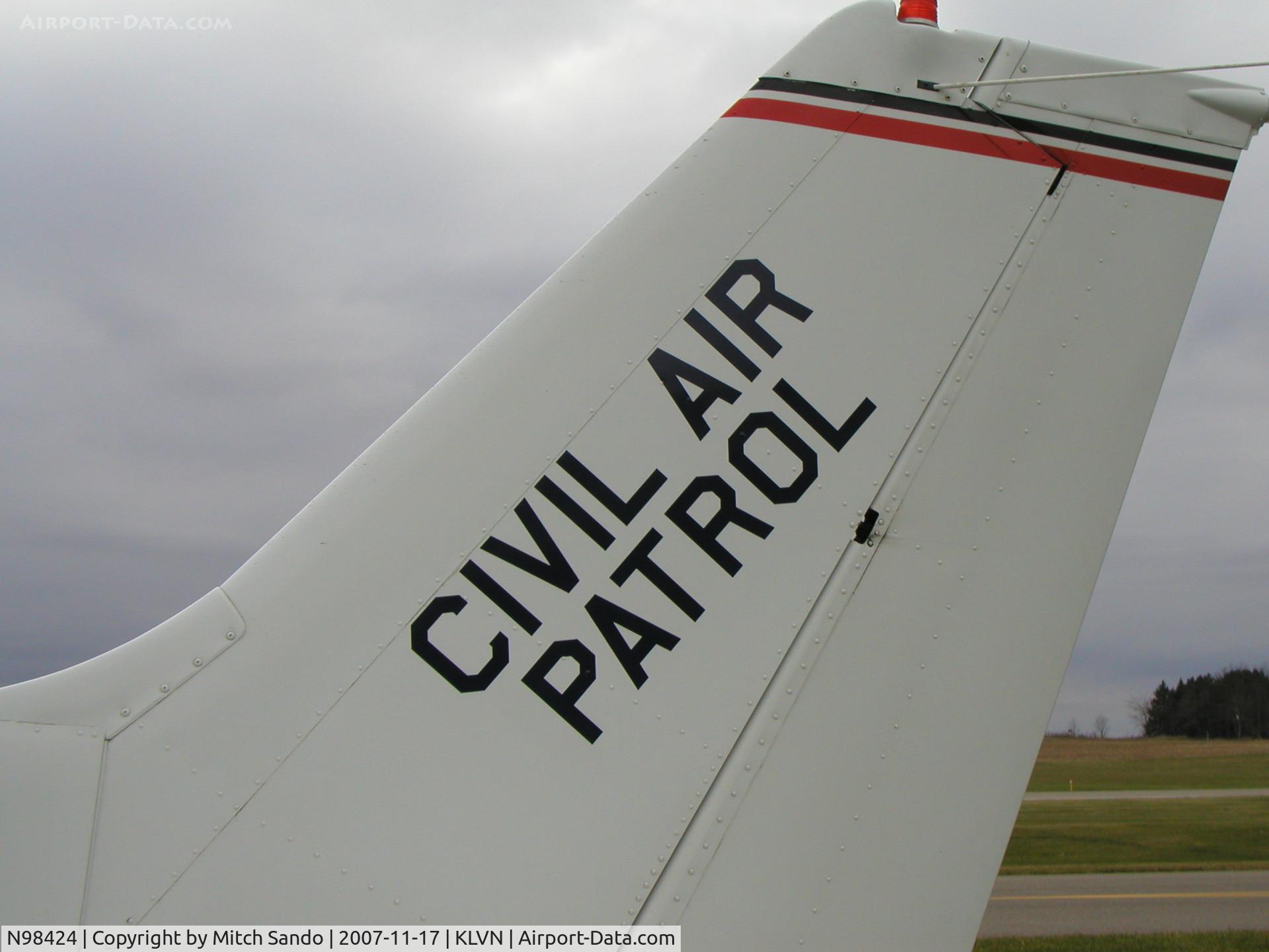 N98424, 1985 Cessna 172P C/N 17276289, Parked near the CAP Hangar.