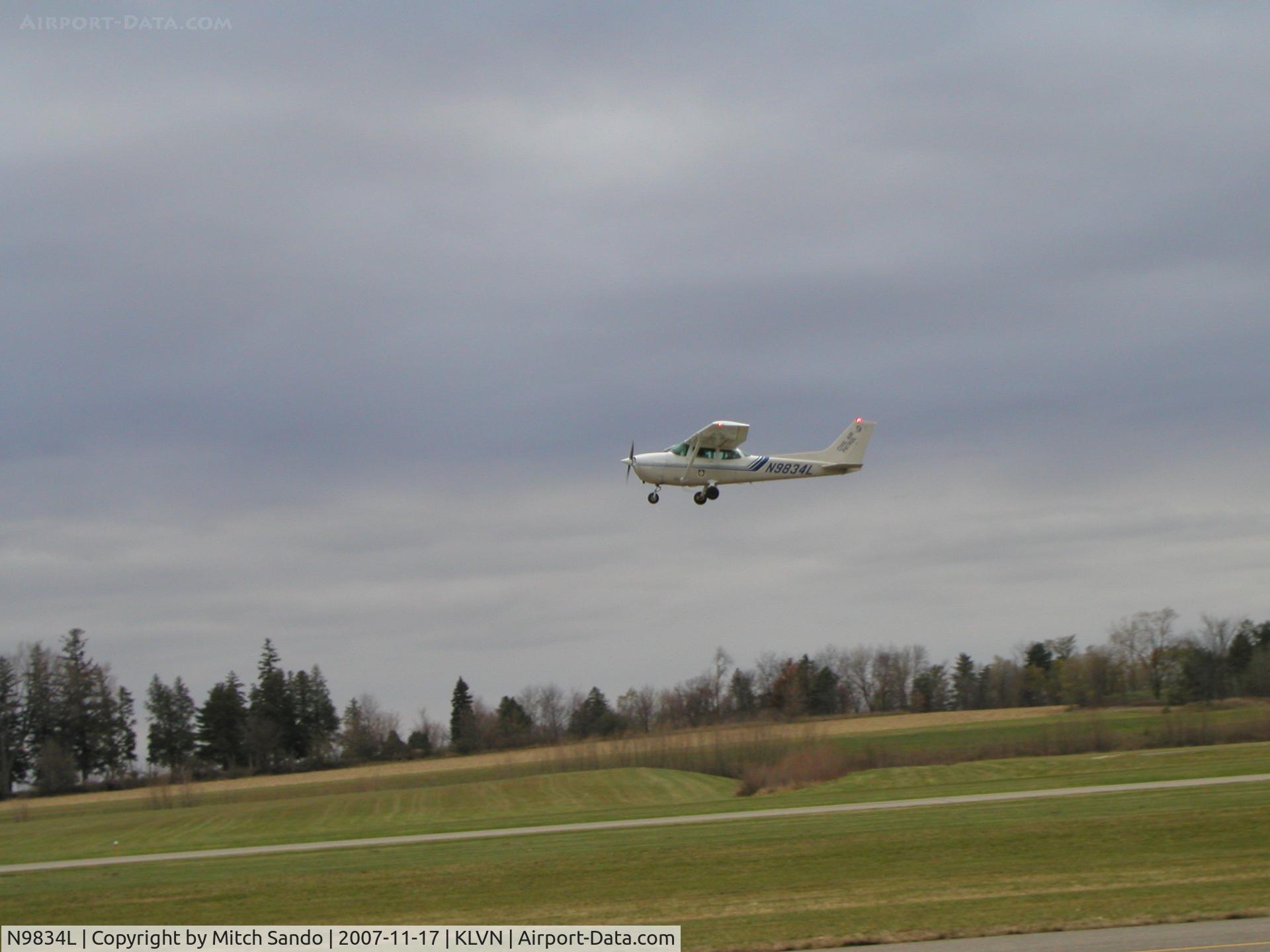 N9834L, 1986 Cessna 172P C/N 17276628, Departing Runway 12.