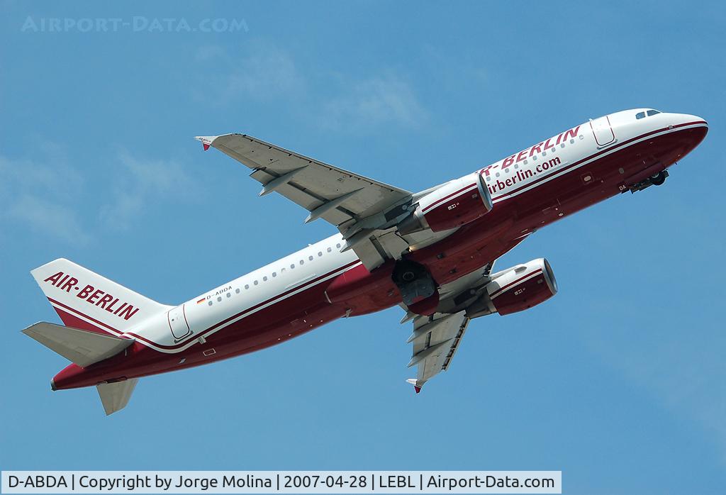 D-ABDA, 2005 Airbus A320-214 C/N 2539, Taking off RWY 07R.