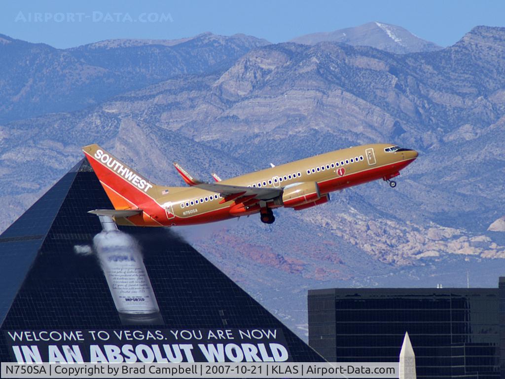 N750SA, 1999 Boeing 737-7H4 C/N 29802, Southwest Airlines / 1999 Boeing 737-7H4