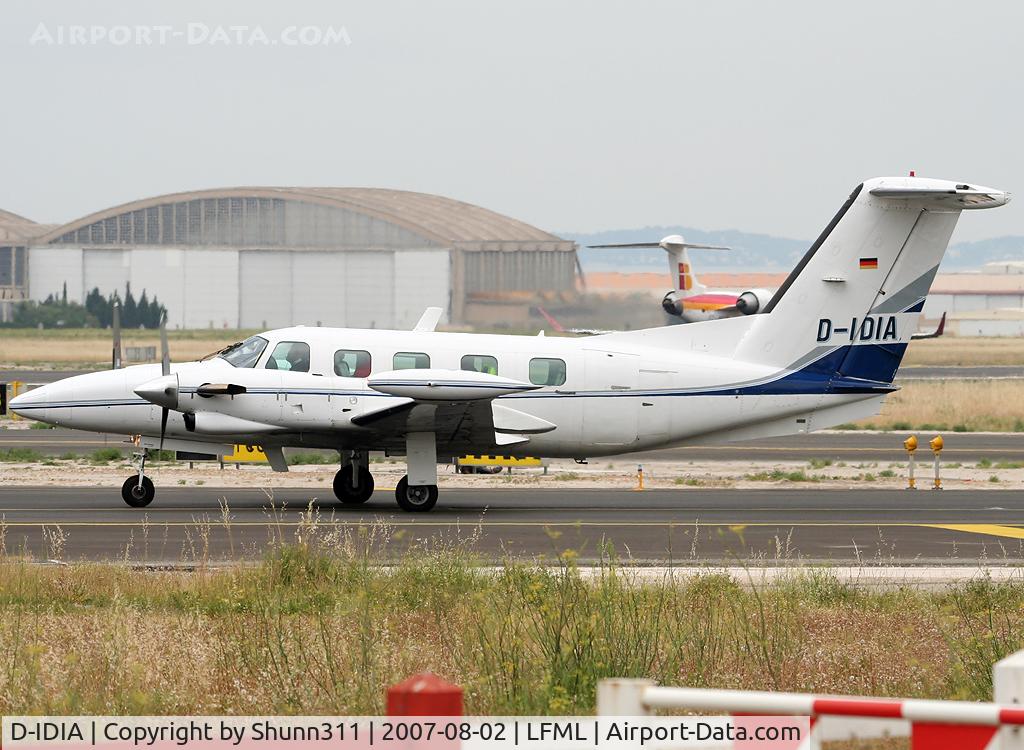 D-IDIA, 1990 Piper PA-42-720 Cheyenne IIIA C/N 42-5501055, Line up rwy 31R for departure