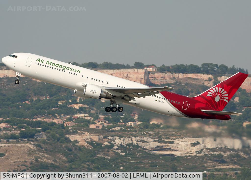 5R-MFG, 1991 Boeing 767-383/ER C/N 25088, Take off rwy 31R for Antananarivo...