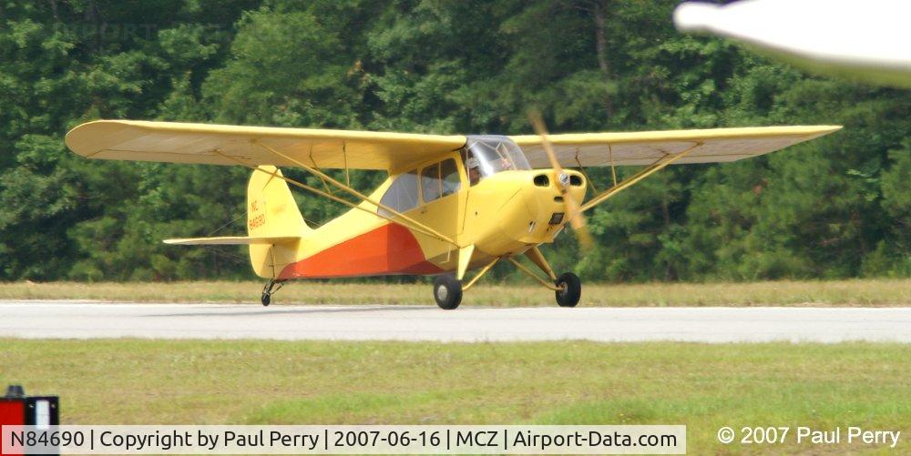 N84690, 1946 Aeronca 7AC Champion C/N 7AC-3402, Just touching down