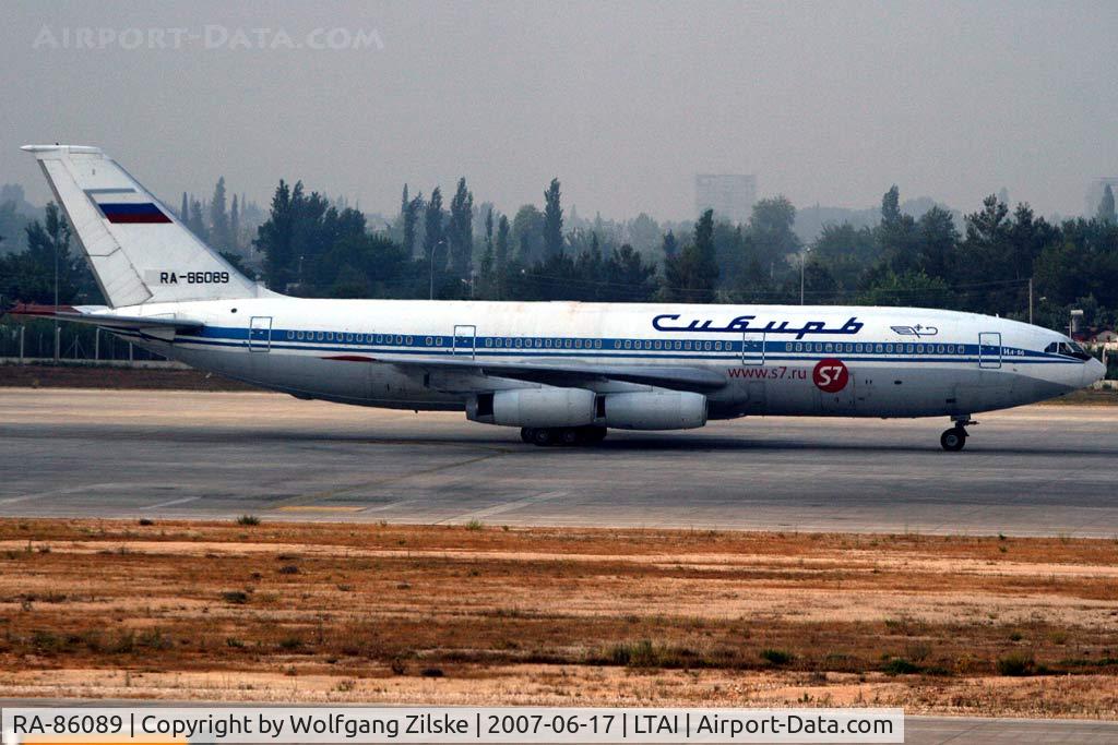 RA-86089, 1987 Ilyushin IL-86 C/N 51483206060, visitor
