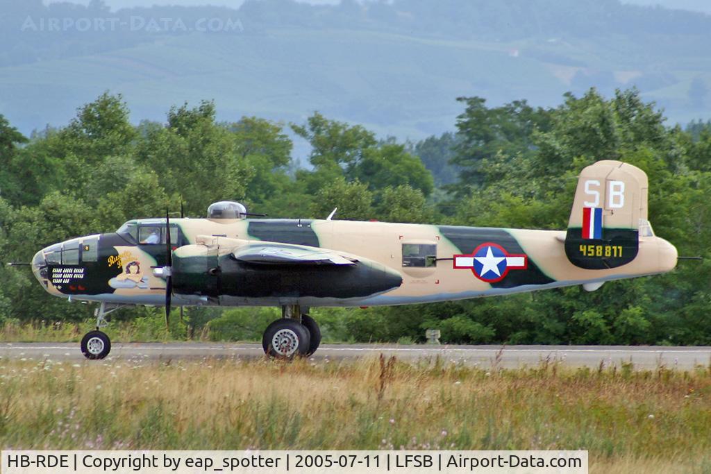HB-RDE, 1945 North American B-25J Mitchell Mitchell C/N 108-47562, taxi on bravo