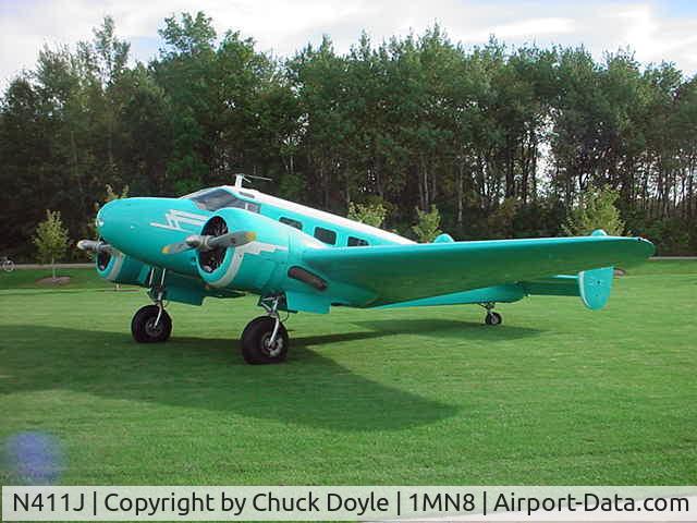 N411J, 1953 Beech D18S C/N A-967, In the front yard