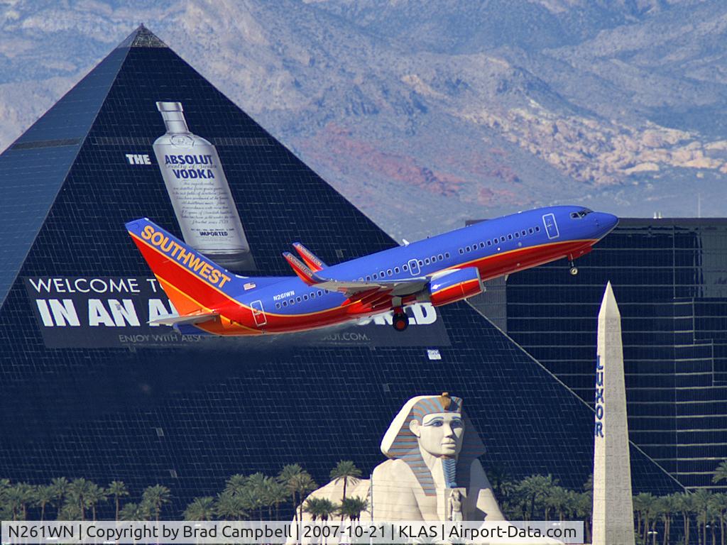 N261WN, 2006 Boeing 737-7H4 C/N 32517, Southwest Airlines / 2006 Boeing 737-7H4